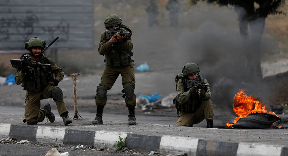 صورة إصابة 27 فلسطينيا برصاص وغاز الجيش الإسرائيلي في غزة