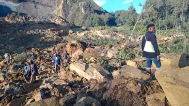 صورة بابوا غينيا الجديدة: أكثر من 300 شخص يلقون حتفهم بسبب انهيار أرضي شمال البلاد