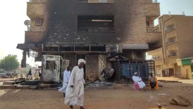 صورة السودان: حاكم إقليم دارفور يدعو السكان لحمل السلاح !