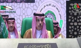 صورة وزير الخارجية السعودي يعلن استضافة بلاده للقمة العربية المقبلة