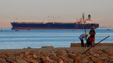 Photo de Attaques des Houtis en mer Rouge : Le commerce transitant par le canal de Suez chute de 42%