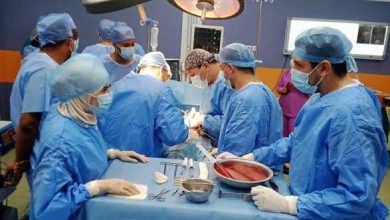 Photo de Batna : Des médecins mauritaniens assistent à des opérations de transplantation rénale au CHU Touhami-Benflis