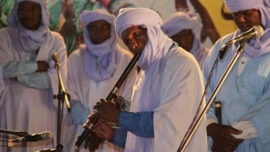 Photo de Avec la participation de plus de 25 troupes : Ouverture de la 16e édition du Festival national culturel d’Ahellil à Timimoun   